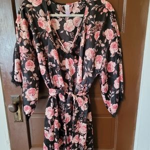 Women's night gown set